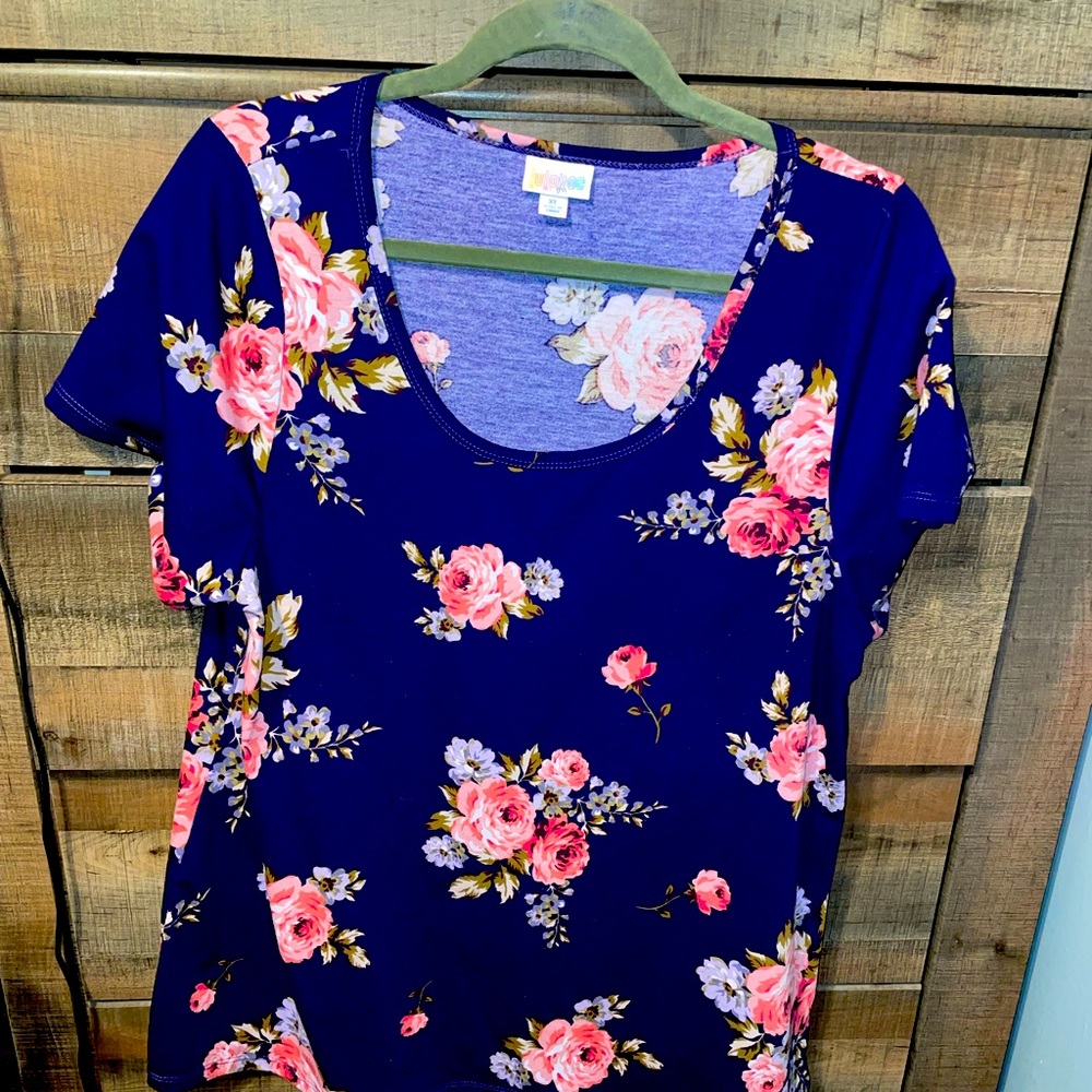 Lularoe XL classic T